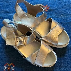 Women’s Aerosoles Luna Gold Sandal 8.5 8 1/2